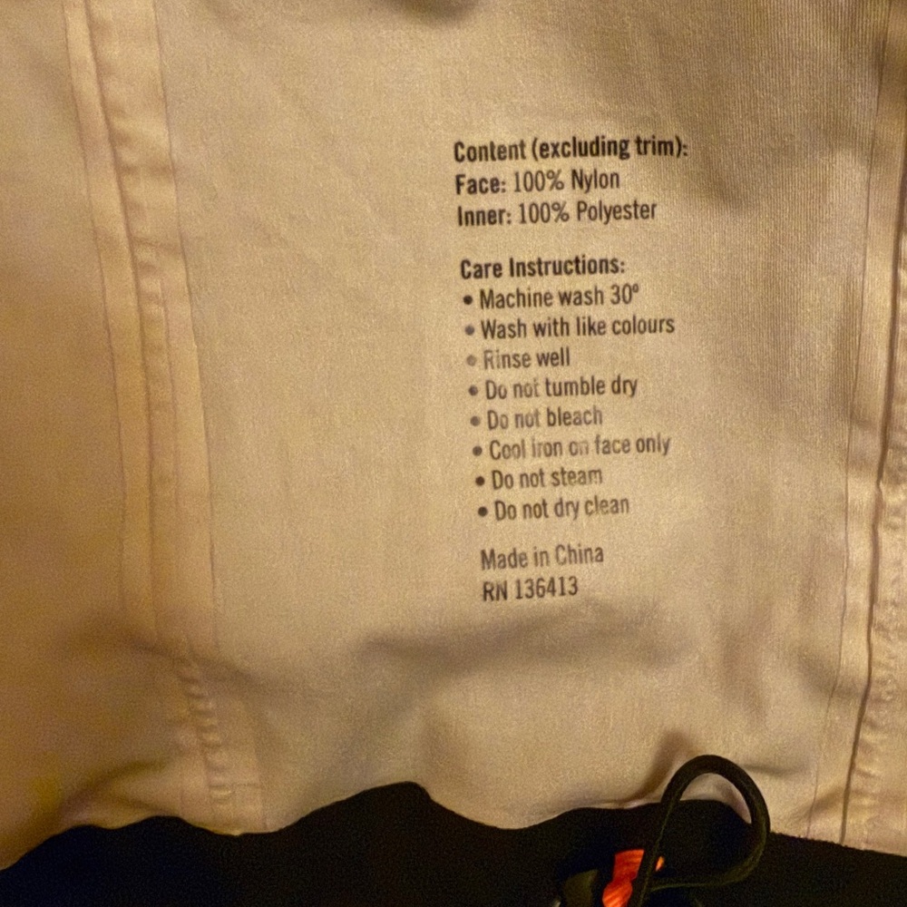 Rapha Core Rainjacket - Picture 11 of 11